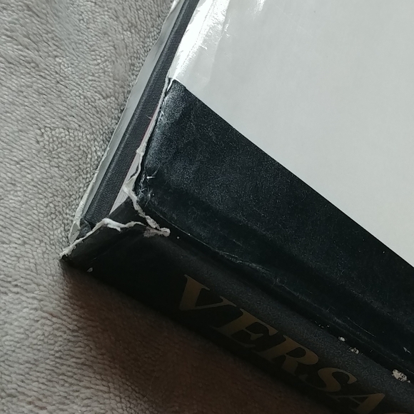 Vintage 90s Versace Signatures fashion coffee table book - Picture 11 of 13